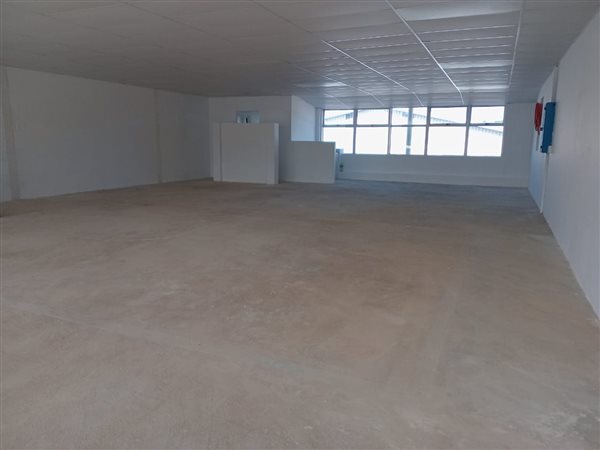 177  m² Commercial space