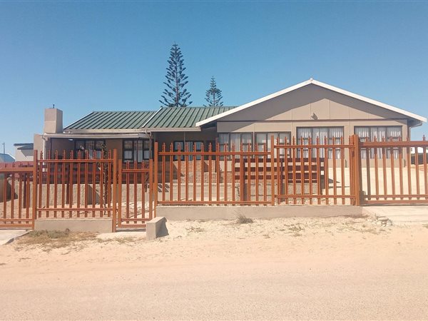 6 Bed House in Port Nolloth