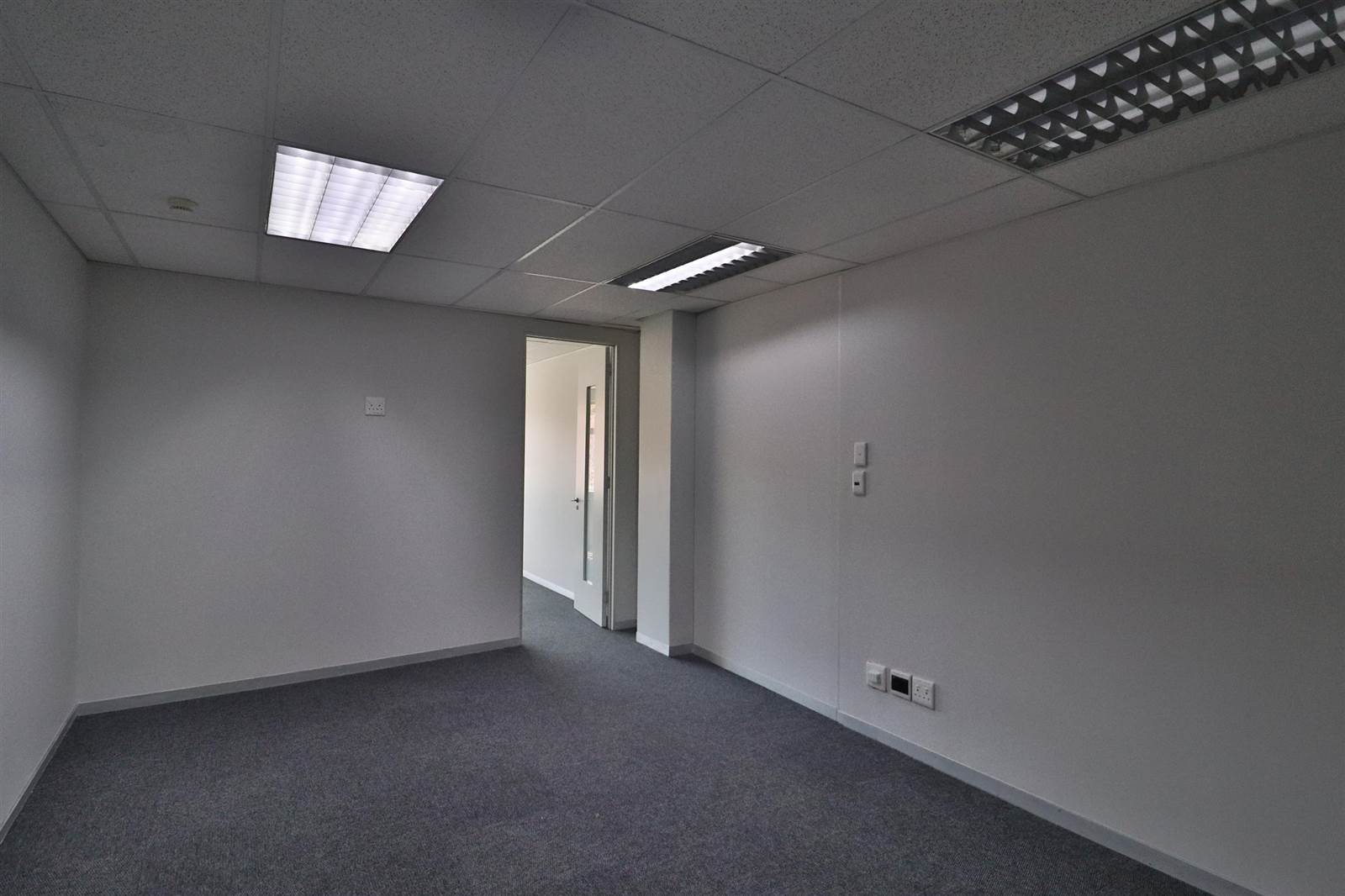 15  m² Commercial space in Sandown photo number 10