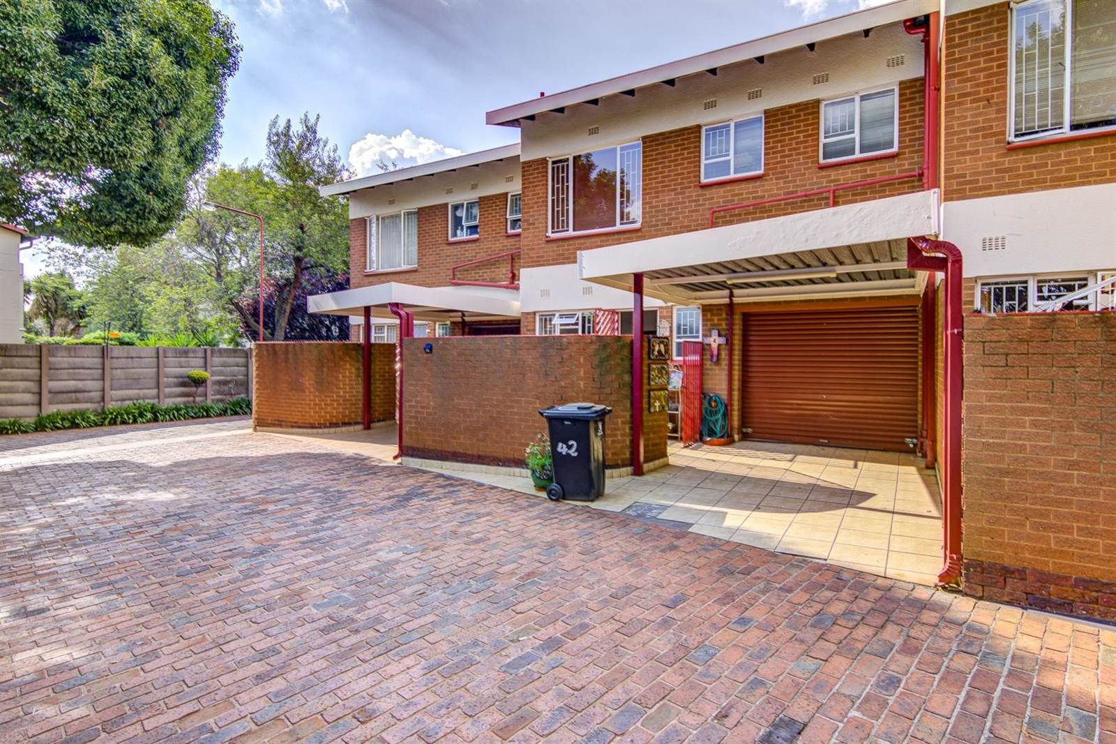 3 Bed Townhouse in Beyers Park photo number 1