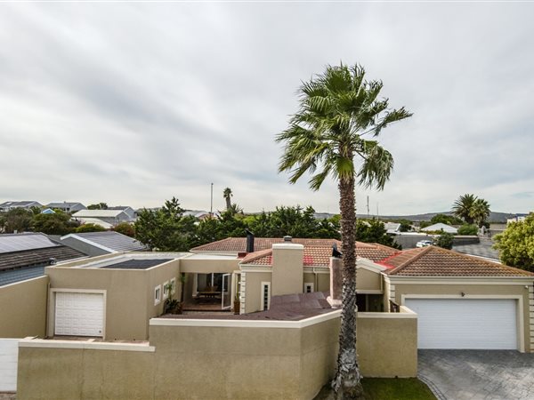 3 Bedroom House 3 Bedroom House