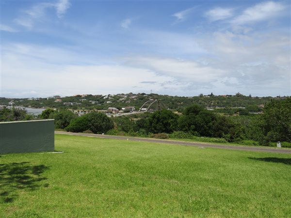 348 m² Land available in East Bank