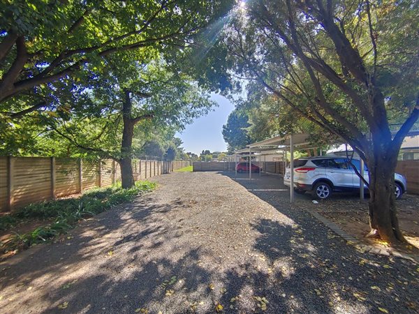 2 Bedroom Townhouse 2 Bedroom Townhouse