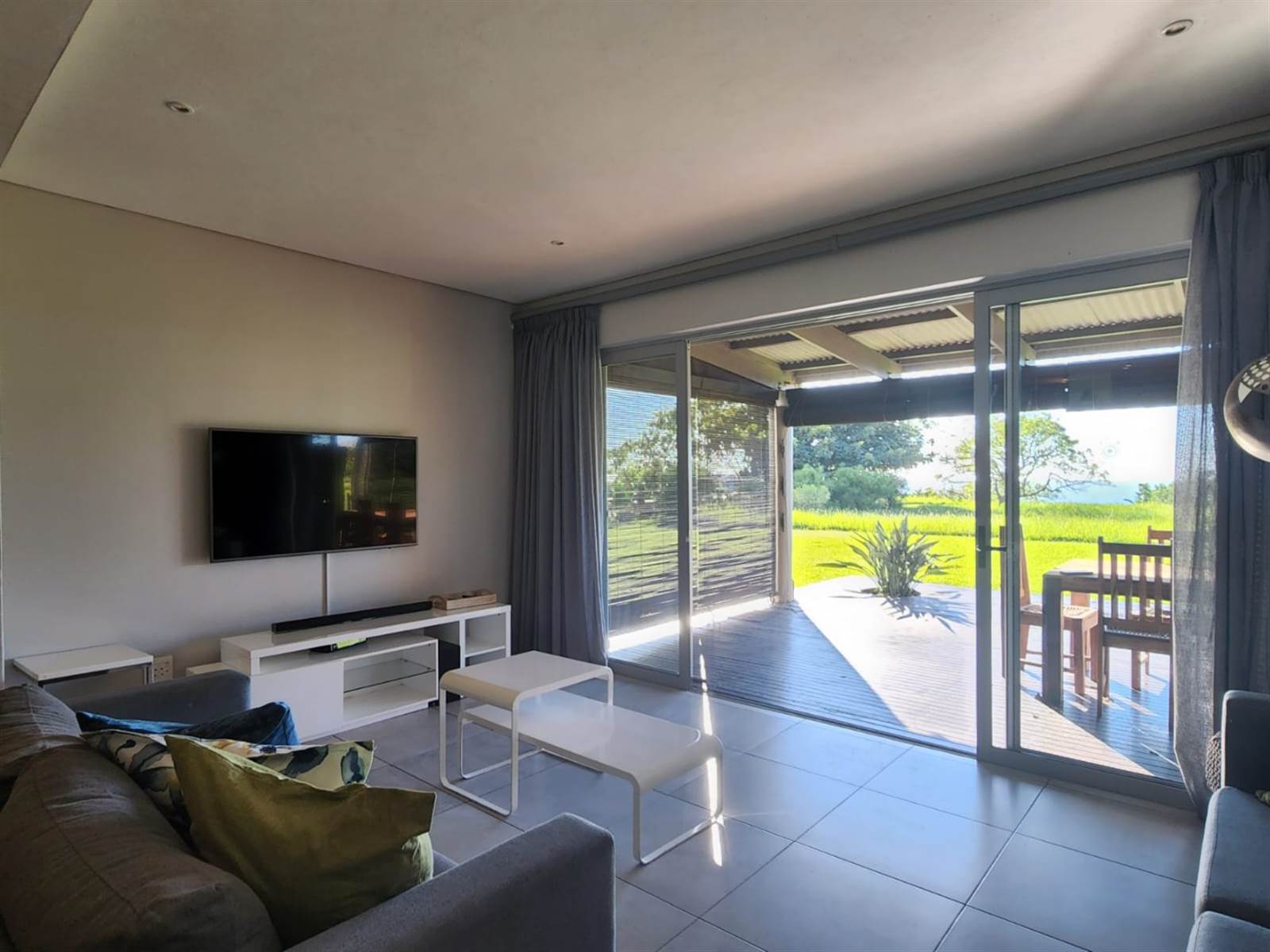 4 Bed Apartment in Ballito photo number 4