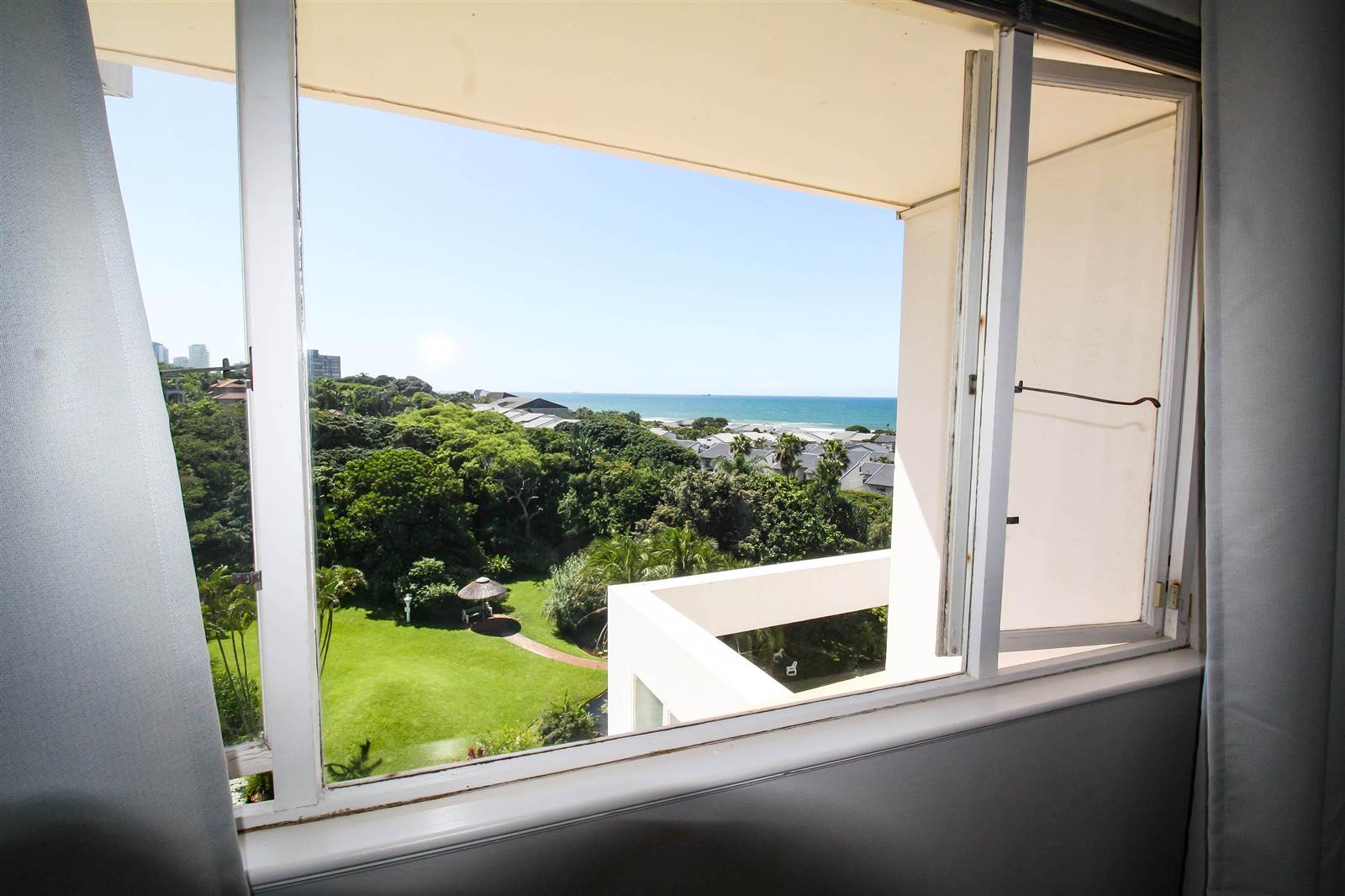 3 Bed Apartment in Umhlanga Rocks photo number 12