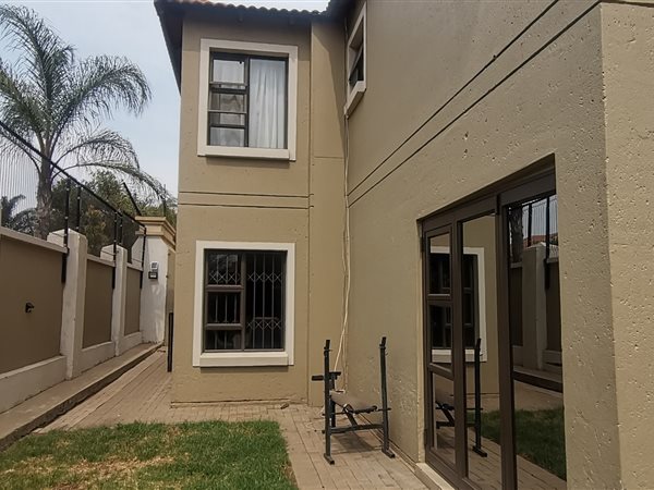 3 Bed Townhouse