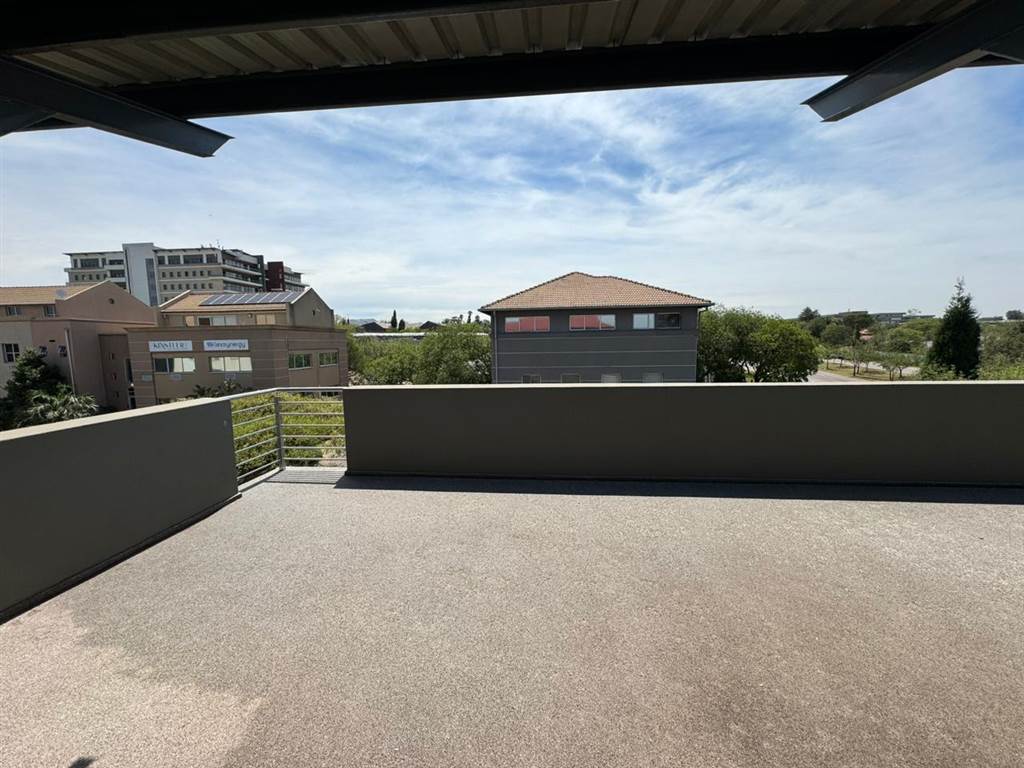 1000  m² Commercial space in Sunninghill photo number 13