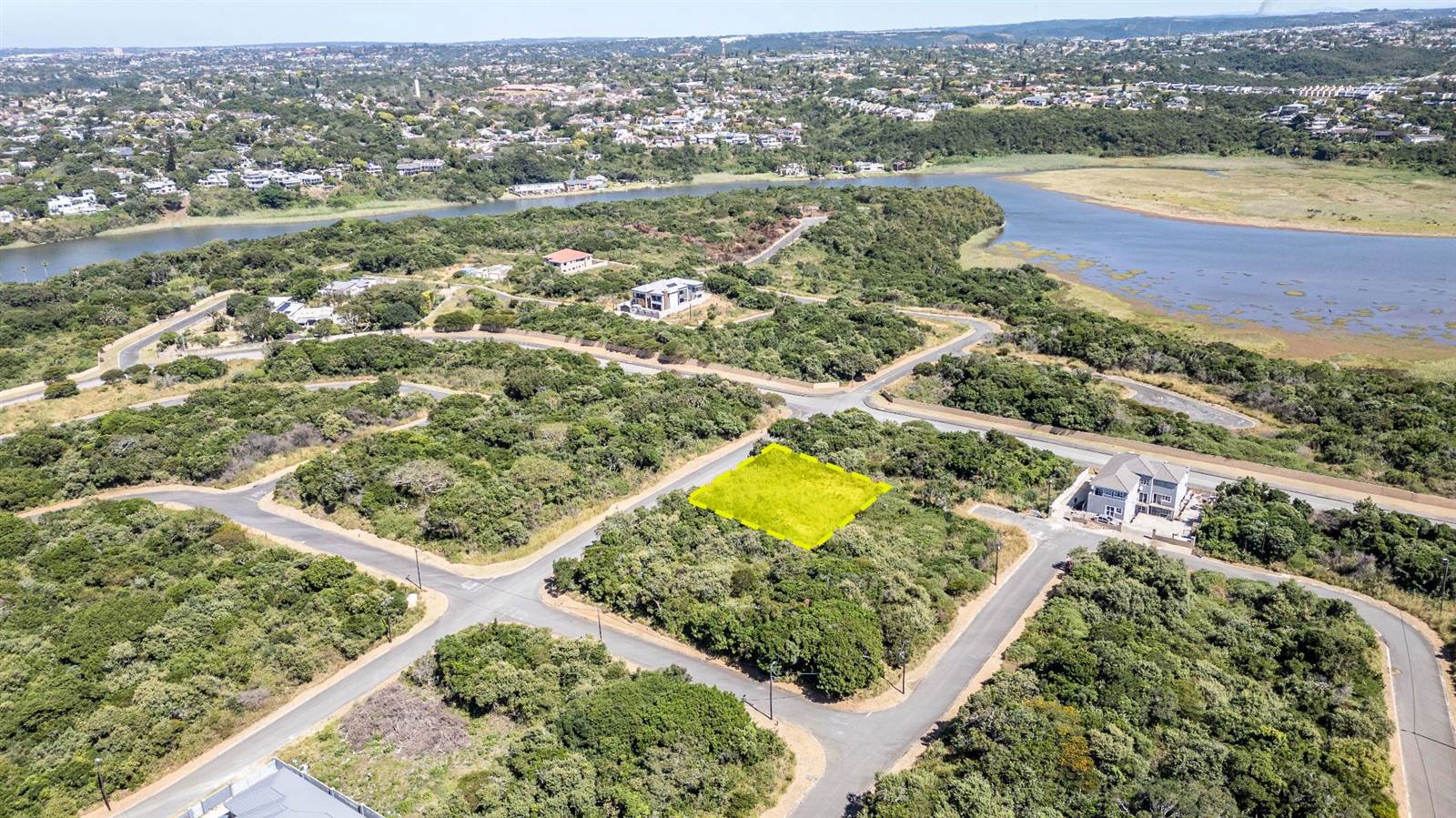600 m² Land available in Beacon Bay photo number 6