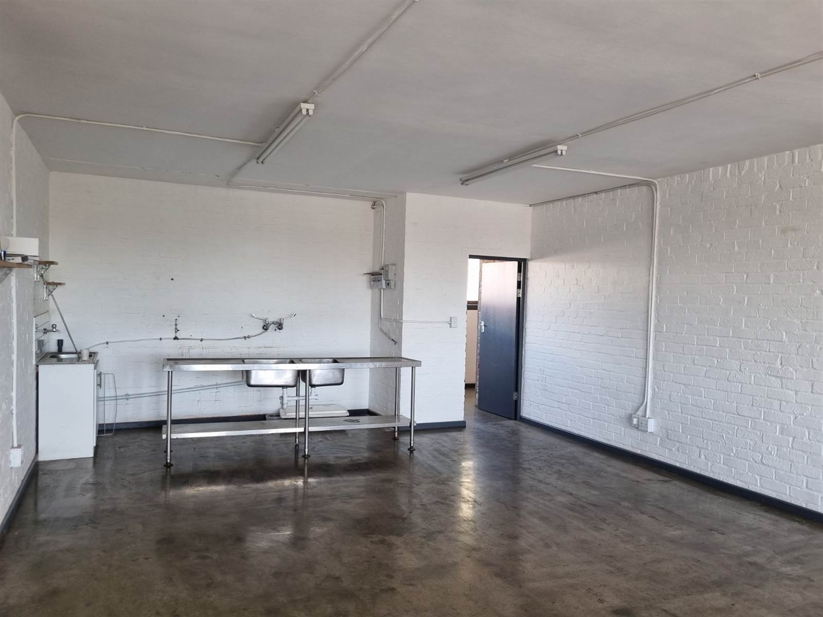 58  m² Commercial space in Salt River photo number 5