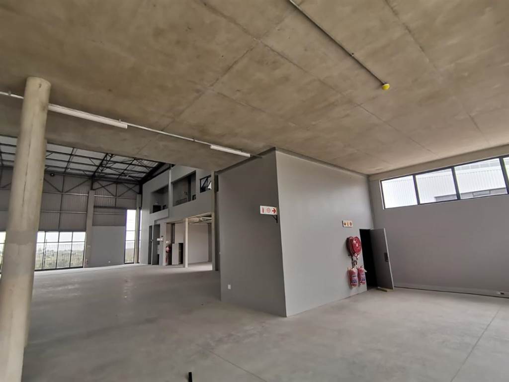 870  m² Retail Space in Pacaltsdorp photo number 13