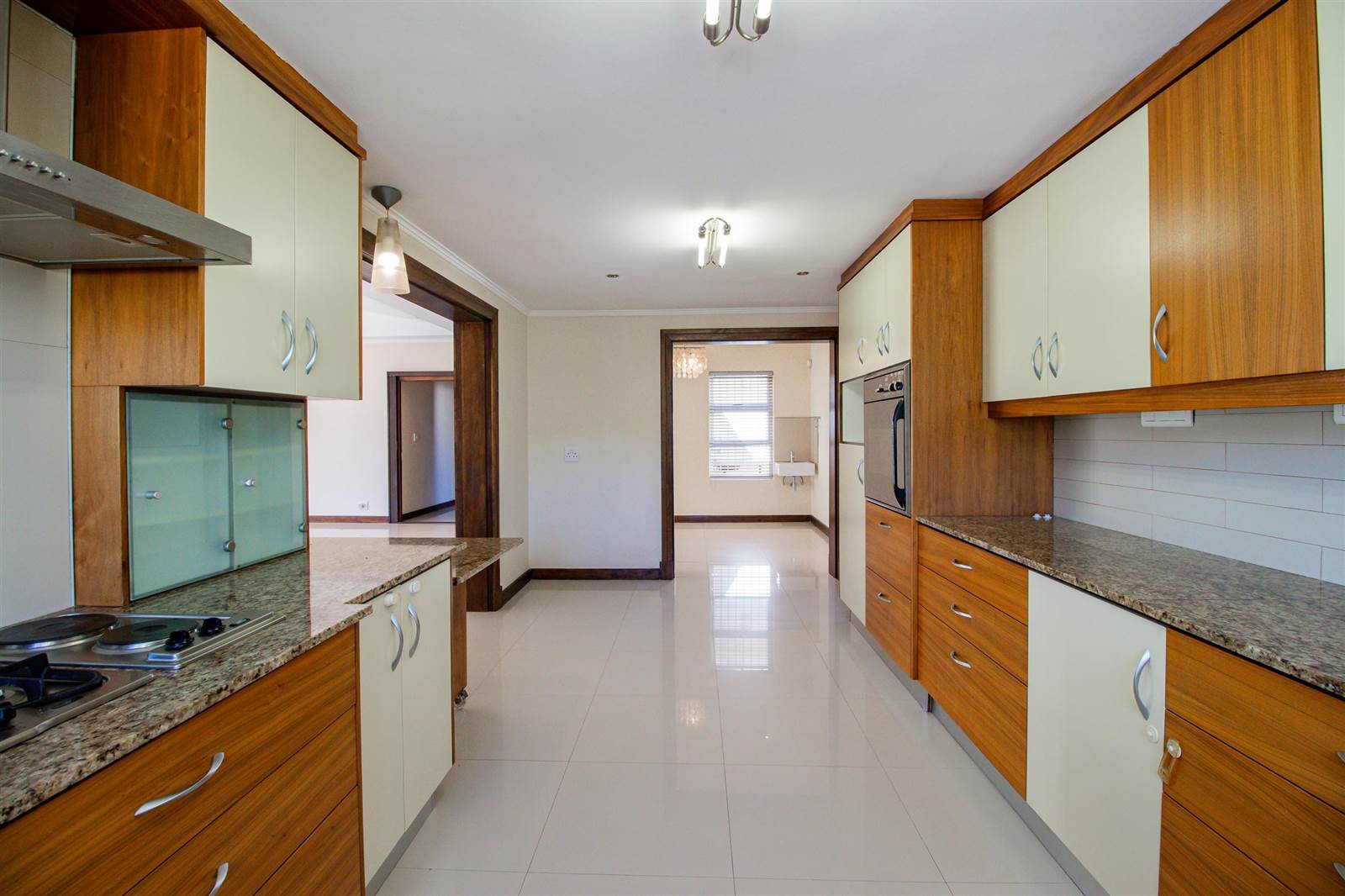 3 Bed House in Milnerton Central photo number 6