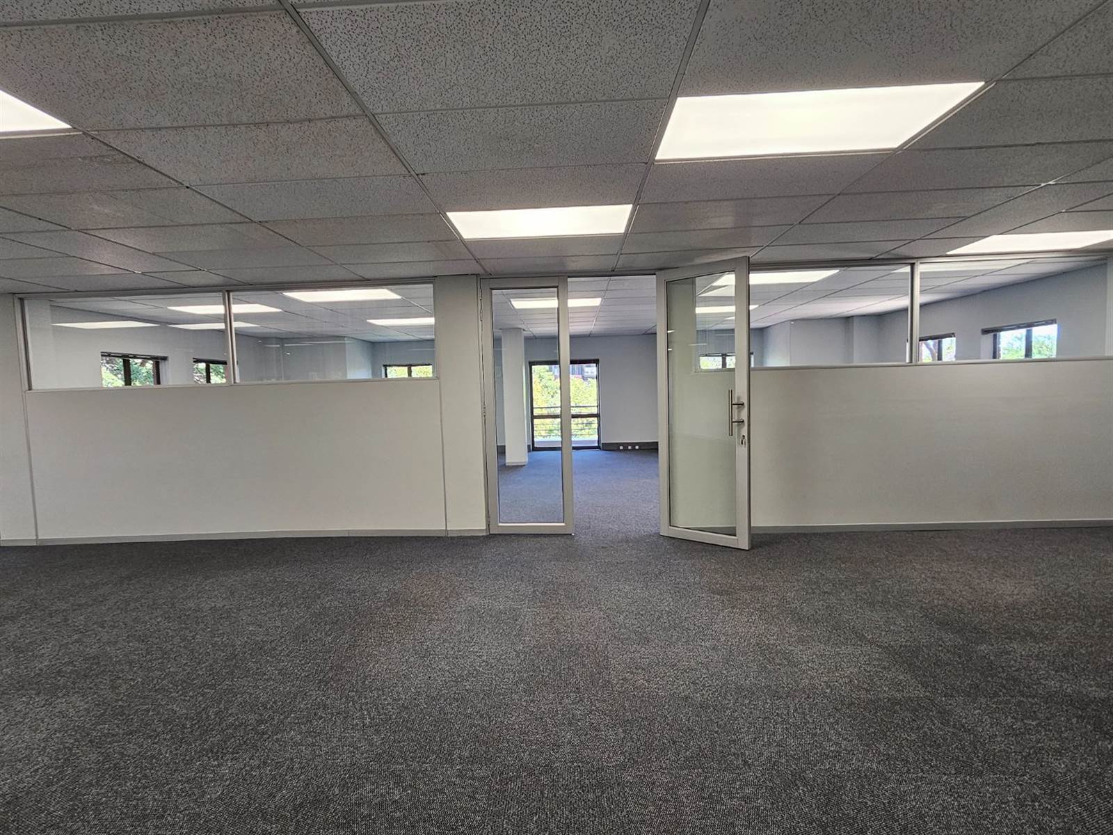 843  m² Commercial space in Woodmead photo number 12