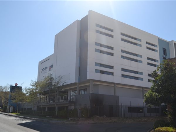 89  m² Commercial space in Fourways