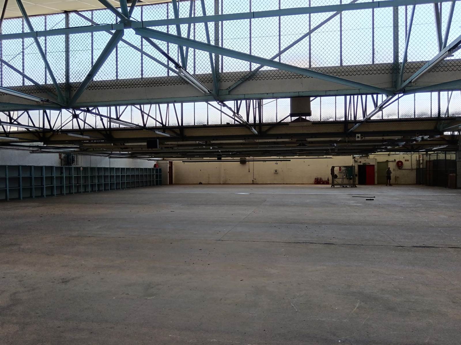 2000  m² Industrial space in Athlone photo number 12