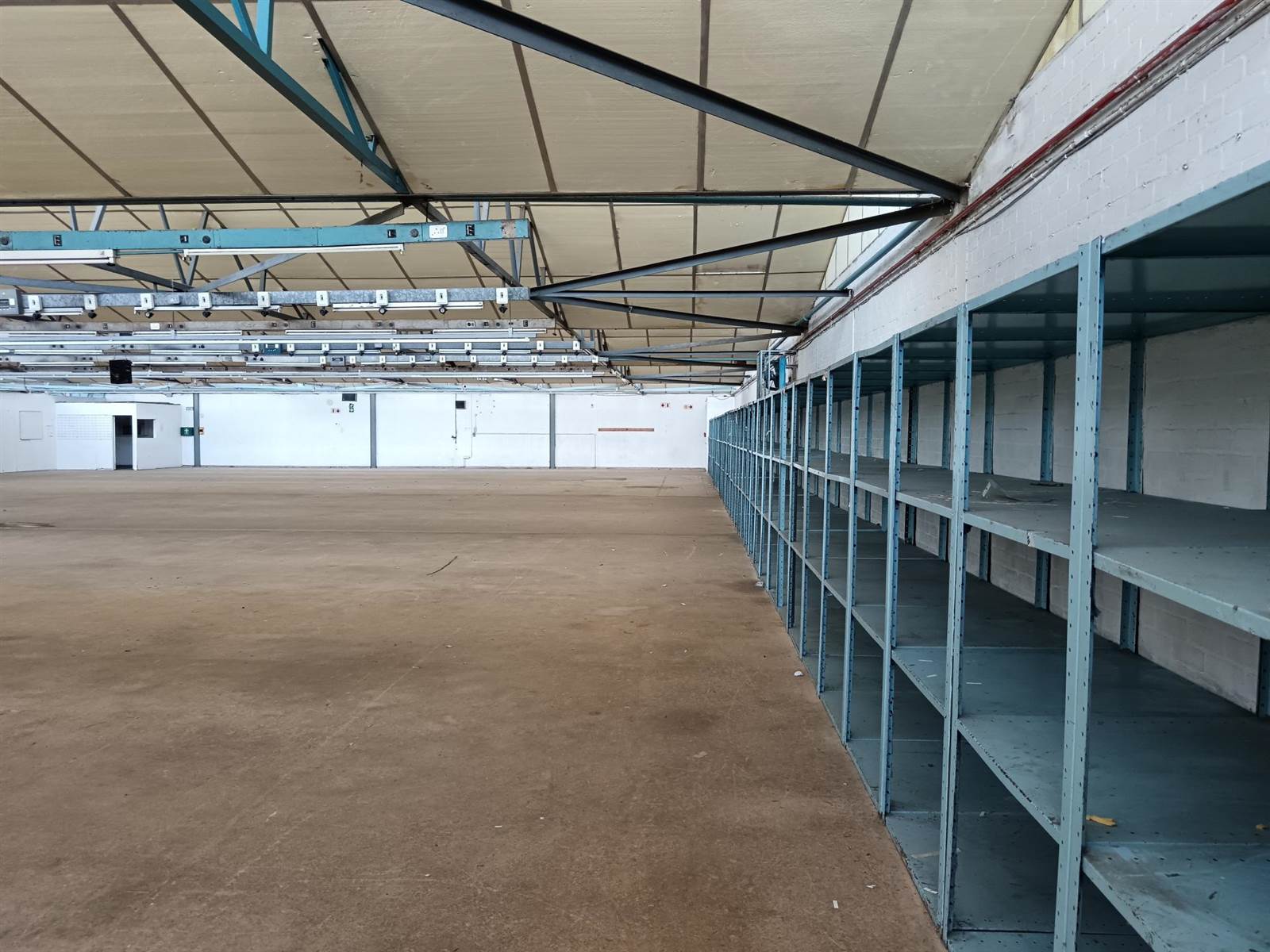 2000  m² Industrial space in Athlone photo number 7