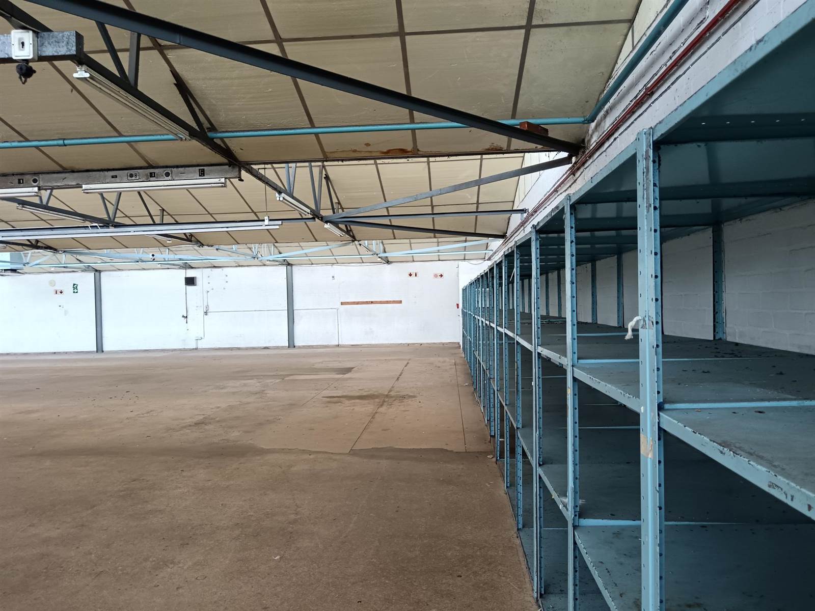 2000  m² Industrial space in Athlone photo number 11