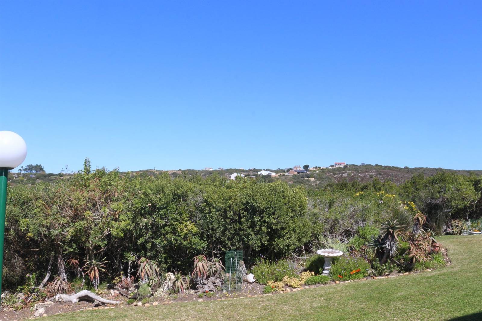 3 Bed Apartment in Stilbaai photo number 22