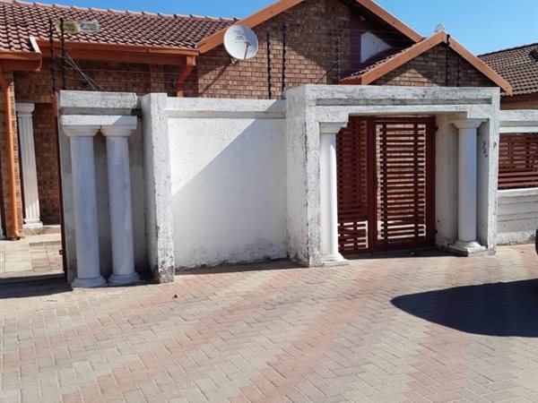 3 Bedroom House 3 Bedroom House