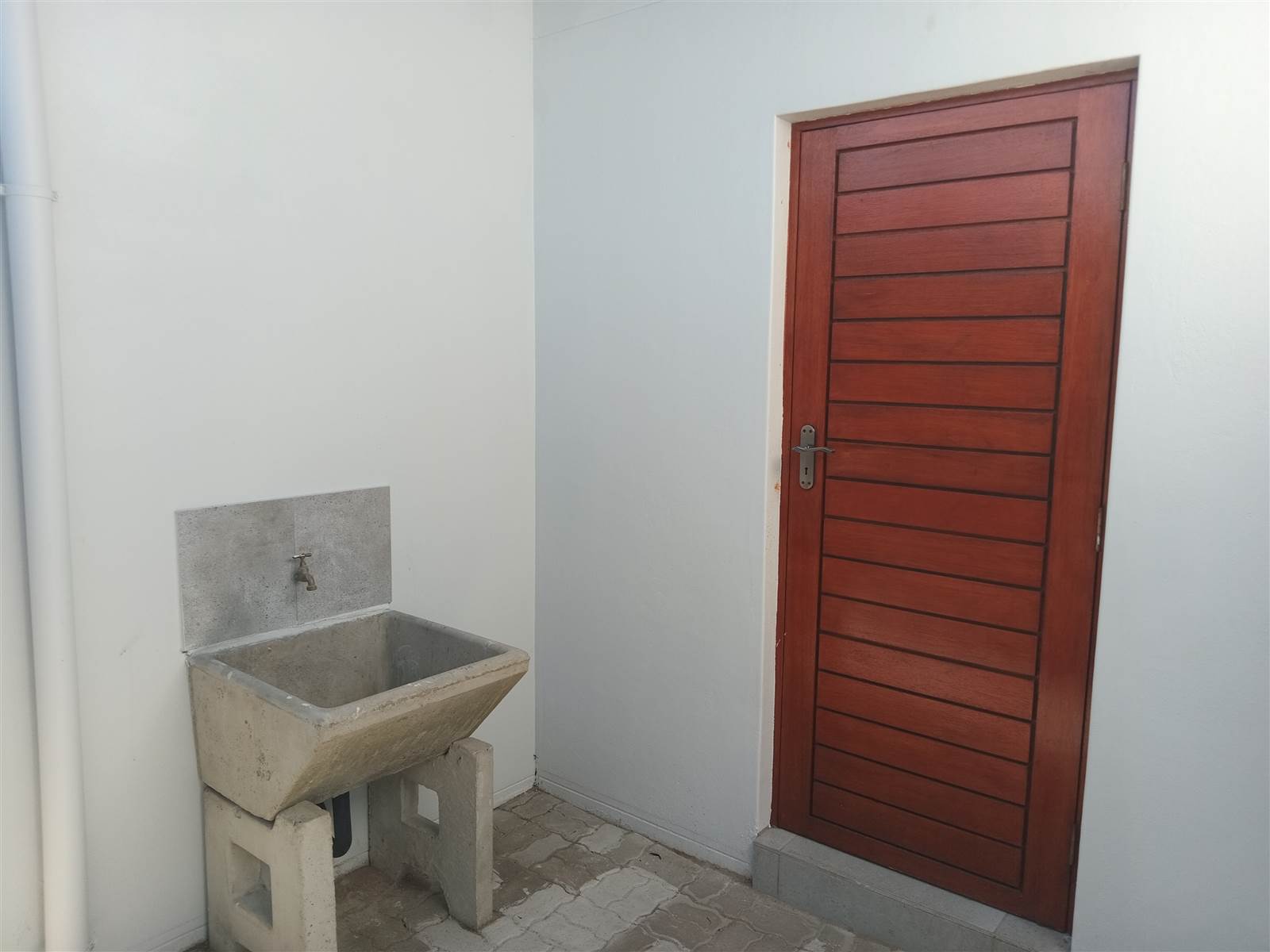 3 Bed Townhouse in Palm Lakes Estate photo number 20