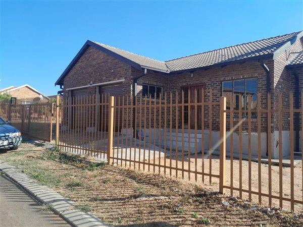 4 Bed House