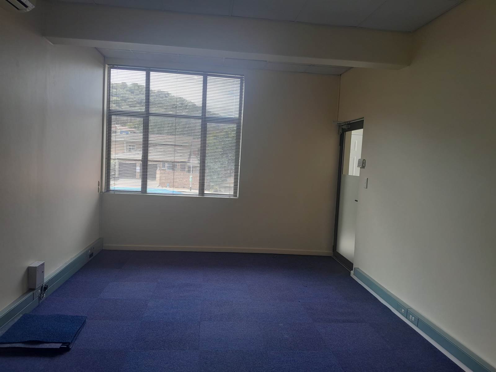 100  m² Office Space in Bloemfontein photo number 7