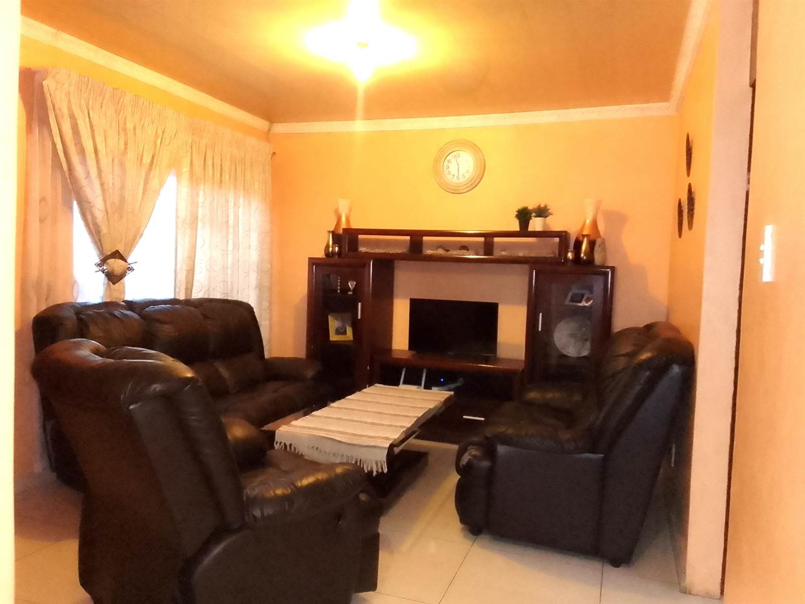 3 Bed House in Middelburg Central photo number 6