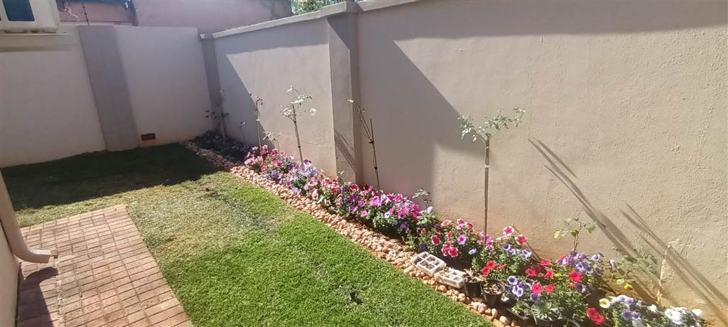 3 Bed Townhouse in Wilkoppies photo number 22