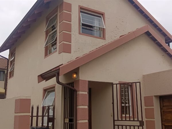 3 Bed Cluster in Isandovale