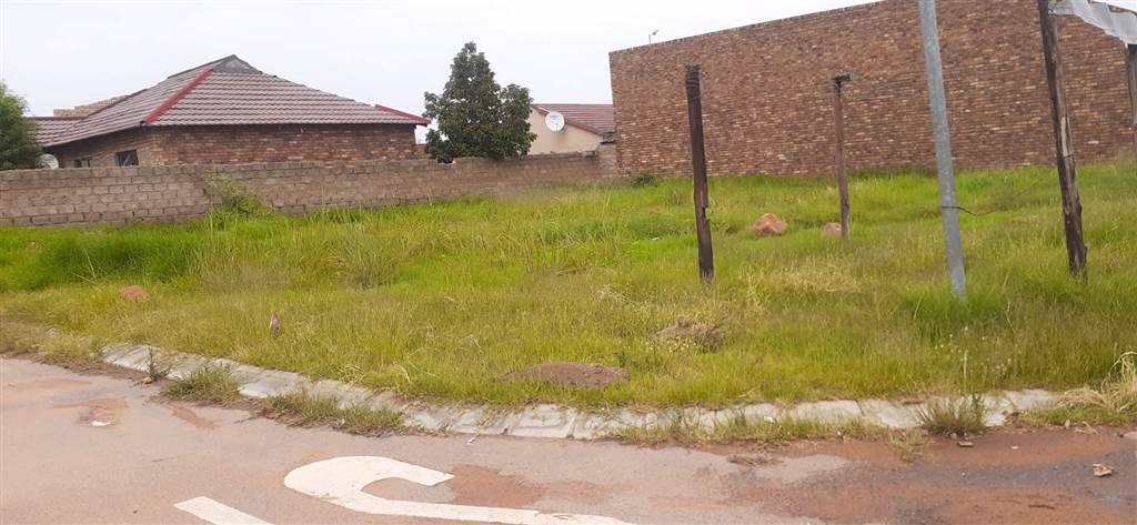 388 m² Land available in Soshanguve photo number 1