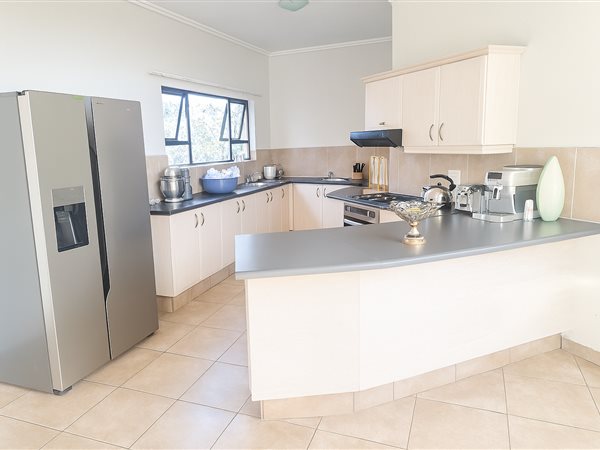 3 Bedroom House 3 Bedroom House