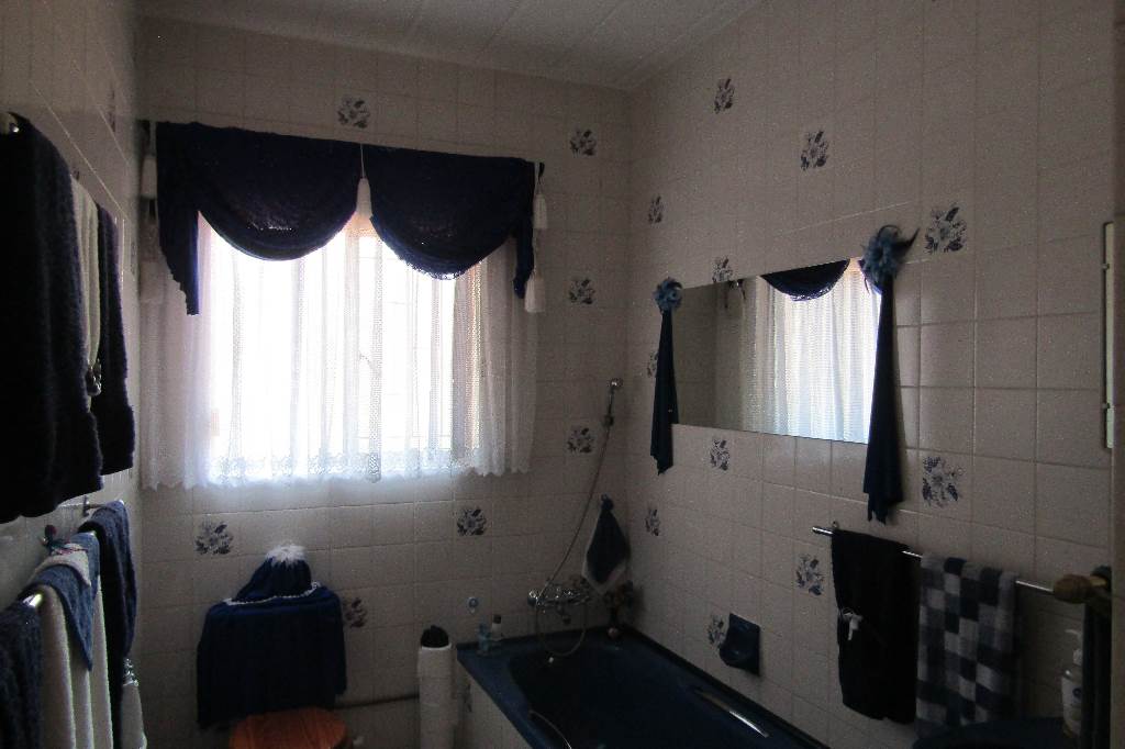 2 Bed House in Carletonville photo number 12