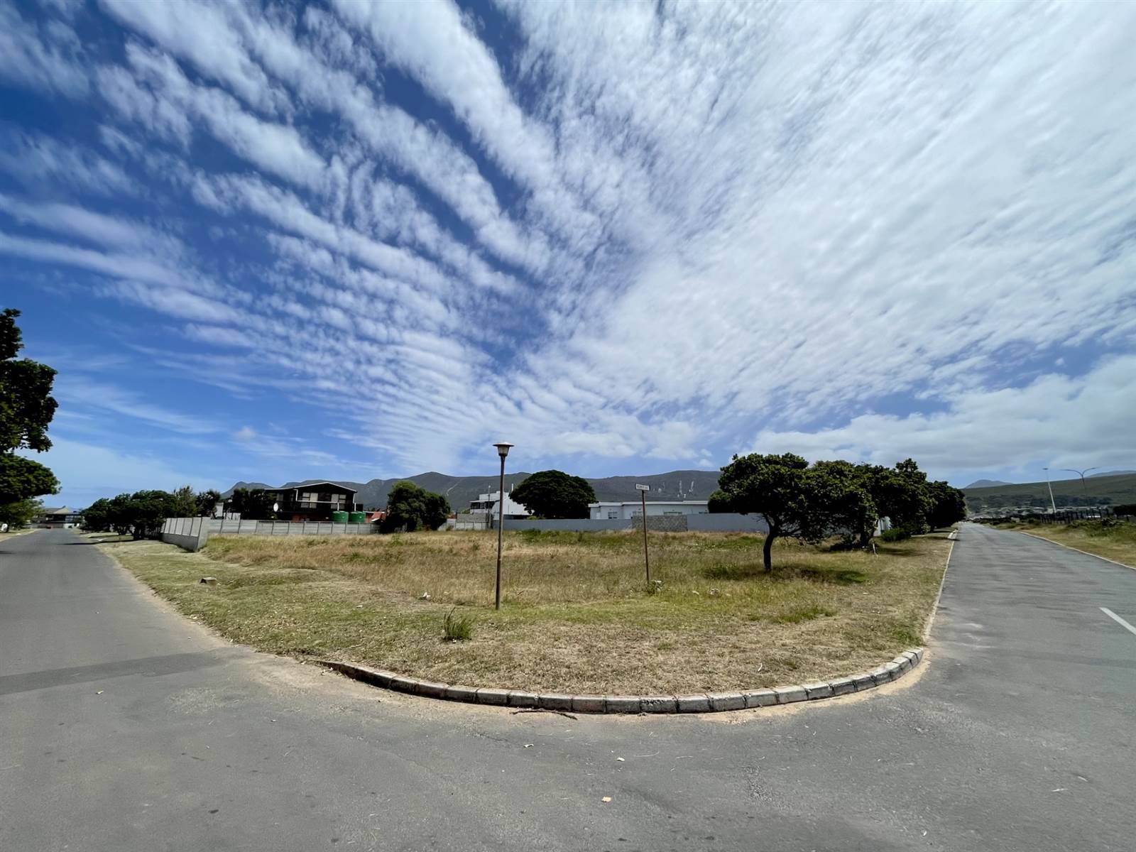 833 m² Land available in Sandbaai photo number 5