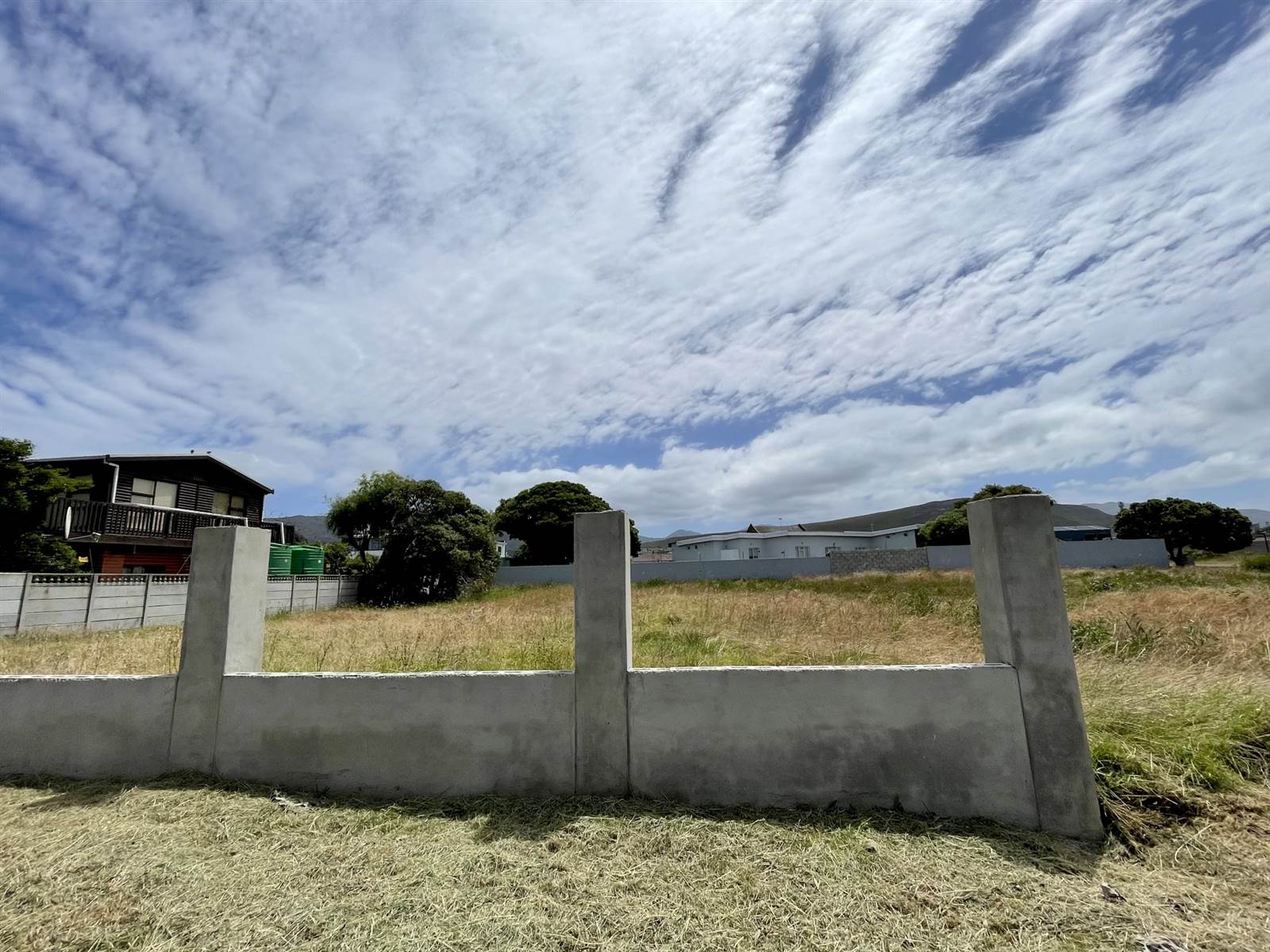 833 m² Land available in Sandbaai photo number 2