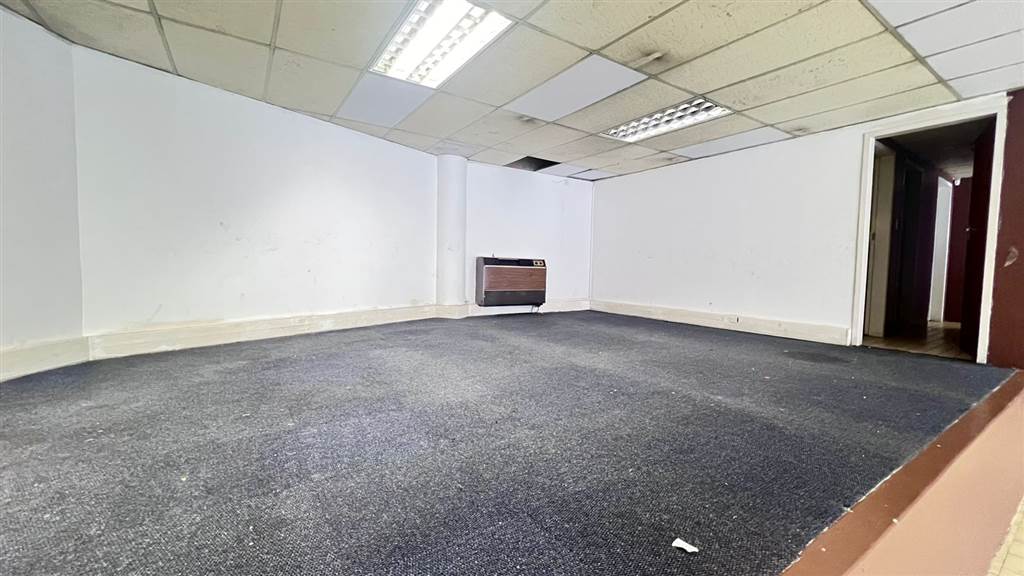 500  m² Commercial space in Roodepoort Central photo number 13