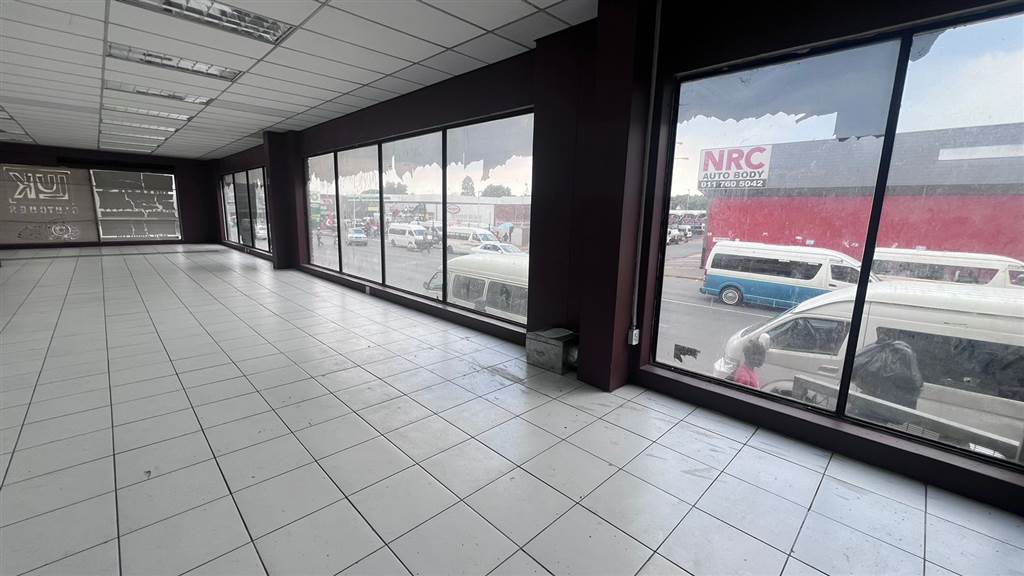 500  m² Commercial space in Roodepoort Central photo number 25
