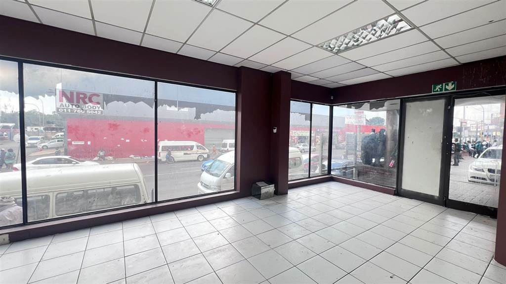 500  m² Commercial space in Roodepoort Central photo number 8