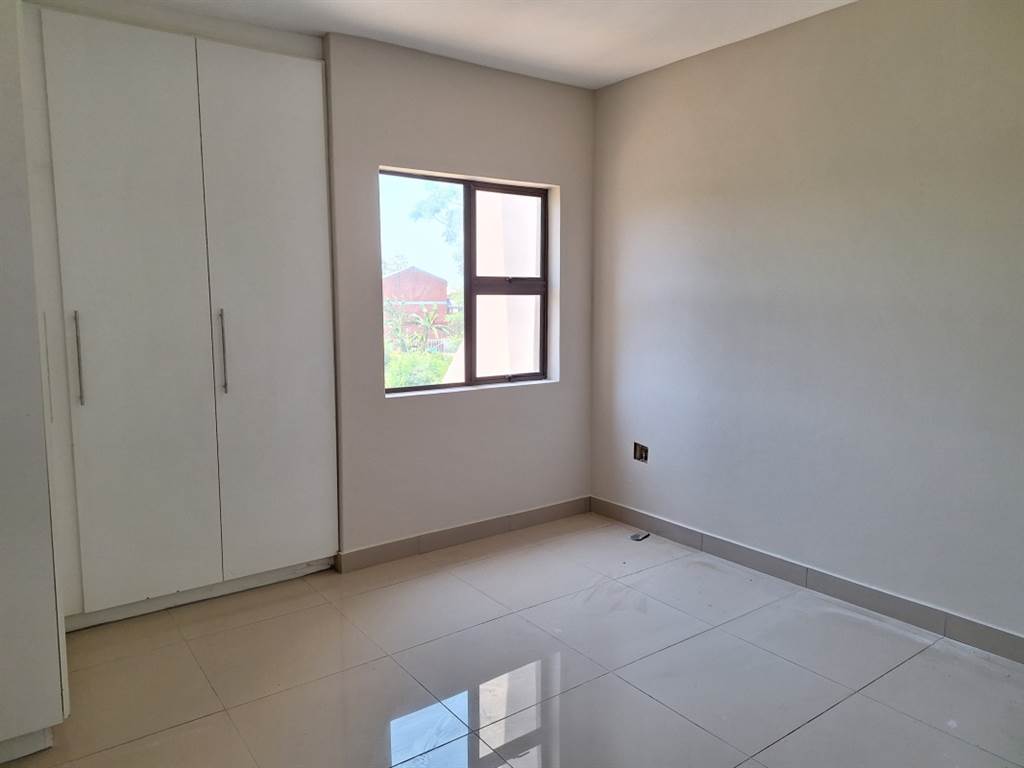 2 Bed Apartment in Tongaat Central photo number 5