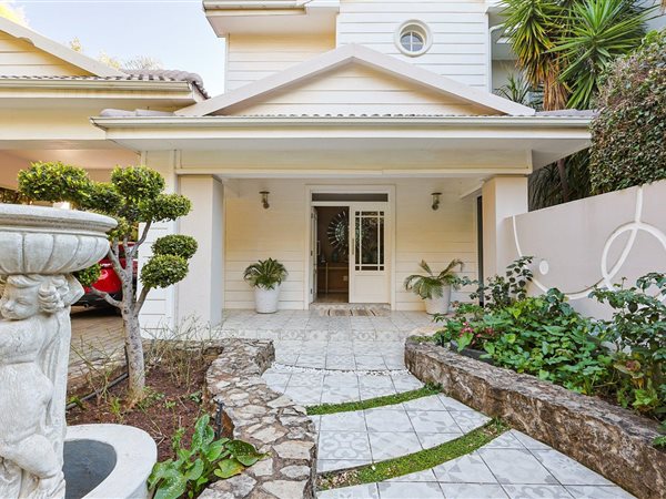 5 Bedroom House 5 Bedroom House