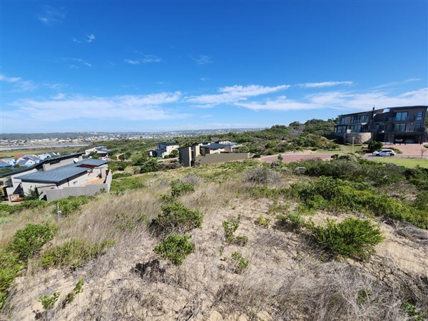 968 m² Land available in Stilbaai