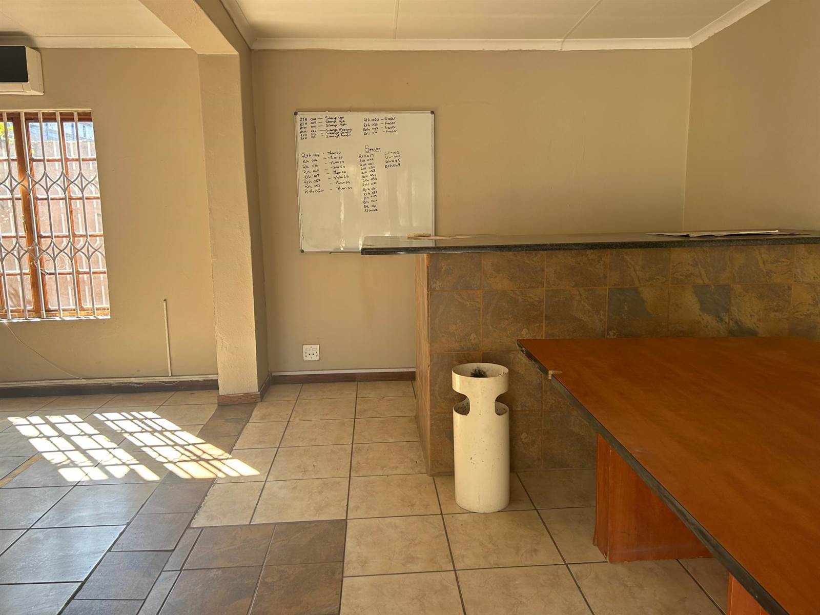 350  m² Office Space in Rustenburg Central photo number 8