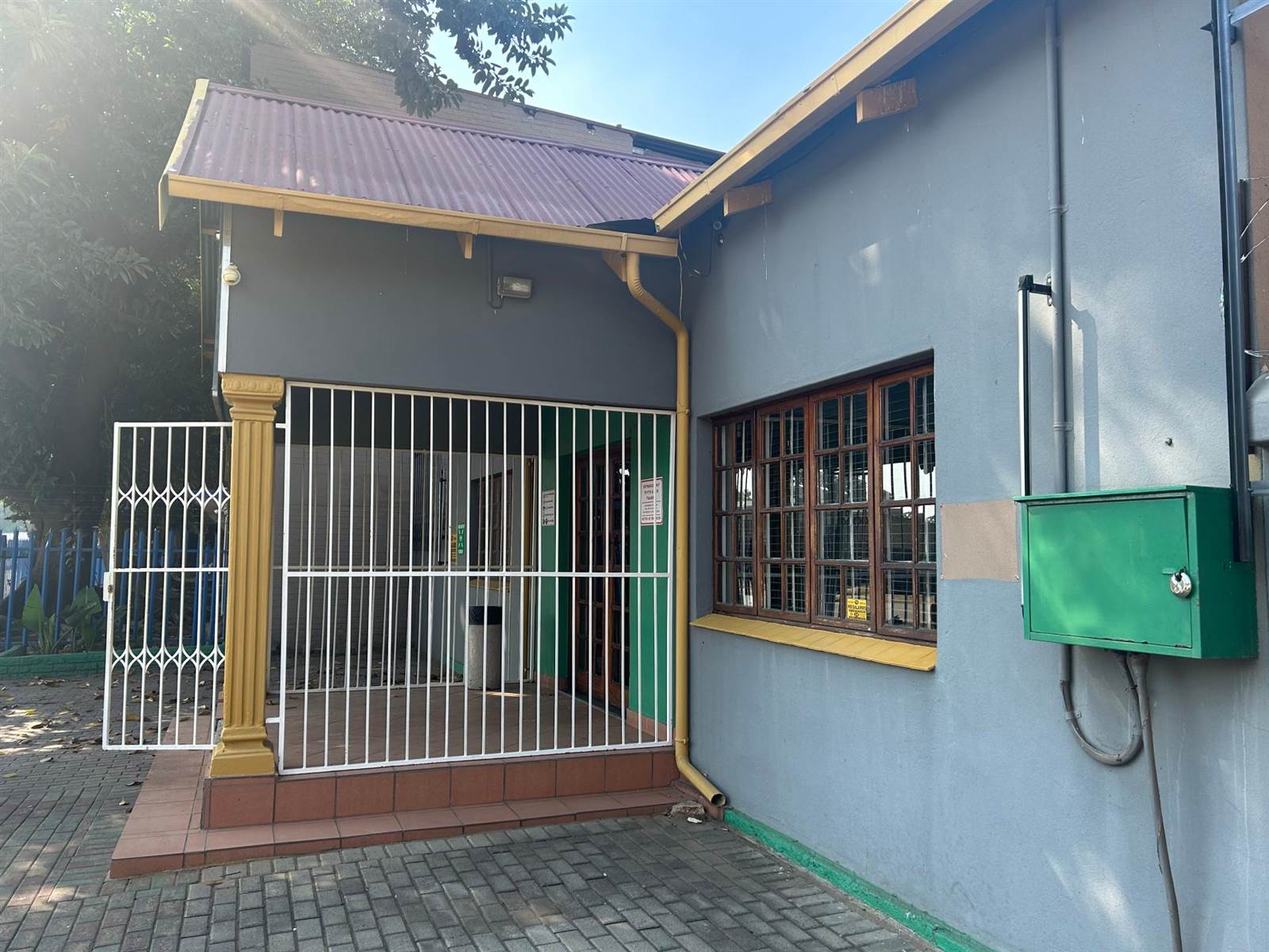 350  m² Office Space in Rustenburg Central photo number 3