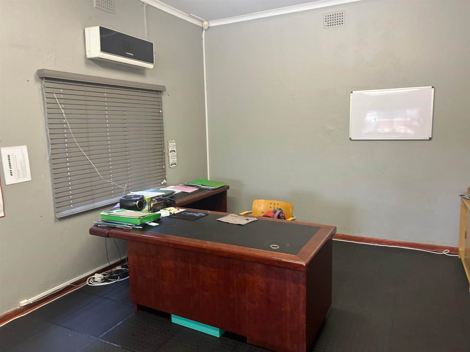 350  m² Office Space in Rustenburg Central photo number 12