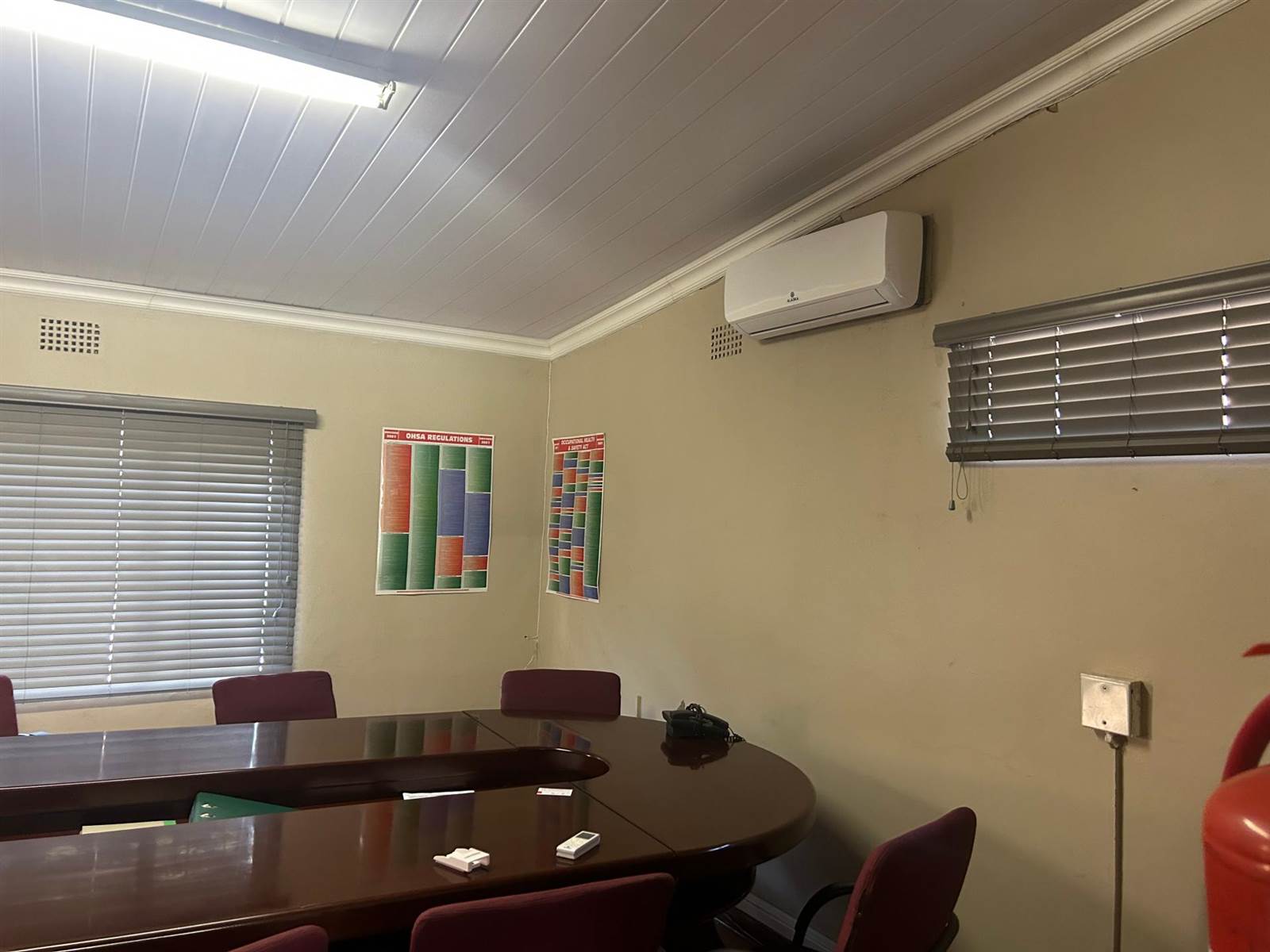 350  m² Office Space in Rustenburg Central photo number 6