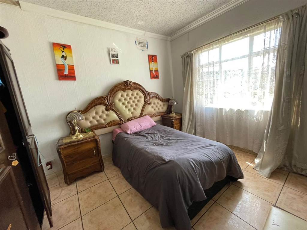 3 Bed House in Riverlea photo number 12