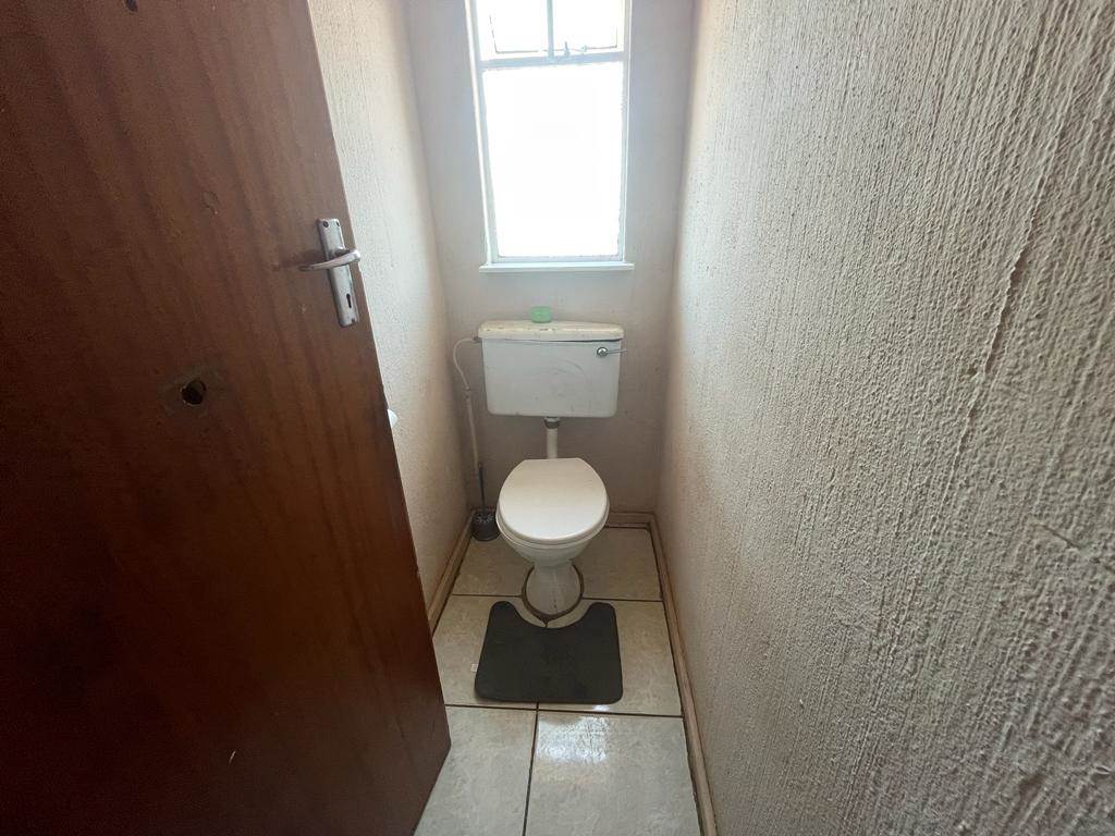 3 Bed House in Riverlea photo number 9