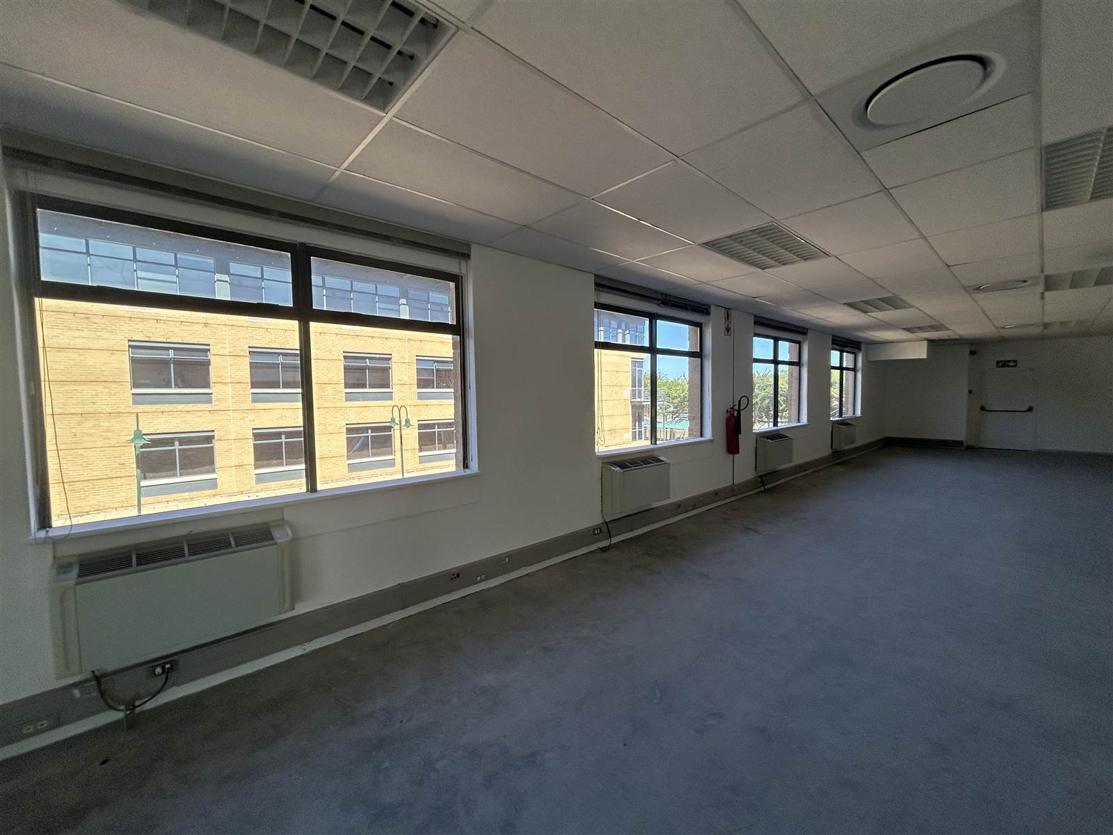 406  m² Commercial space in Plattekloof photo number 7