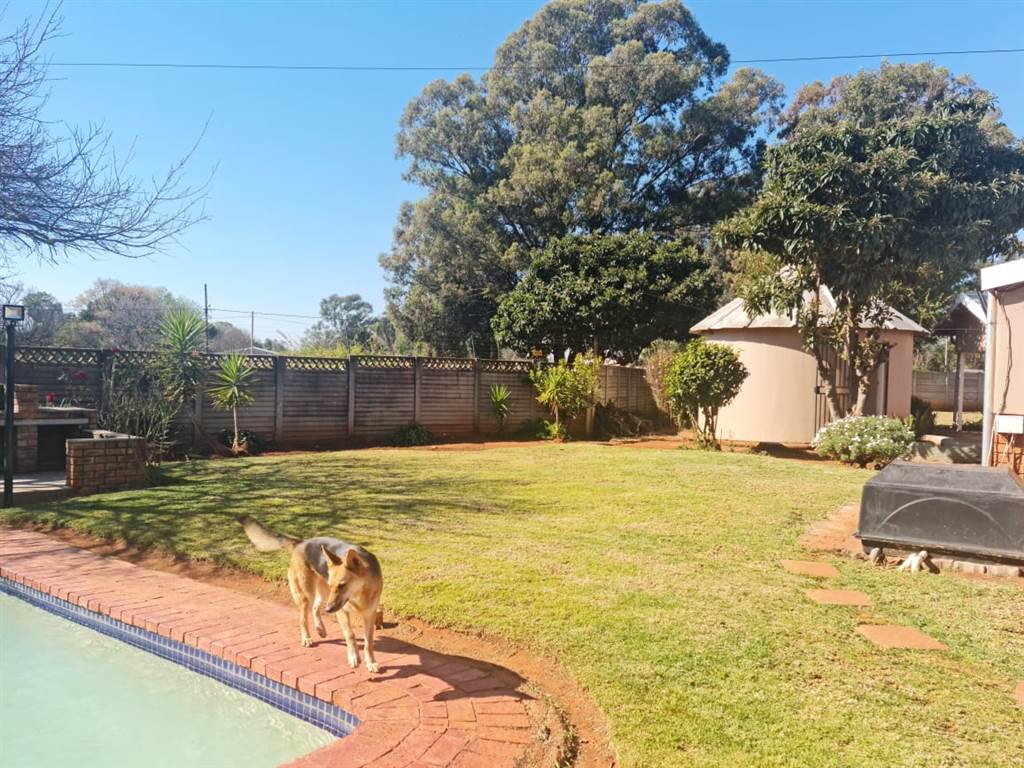 3 Bed House in Benoni AH photo number 18