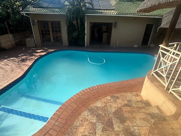 4 Bedroom House 4 Bedroom House