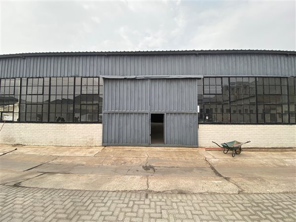 350  m² Industrial space