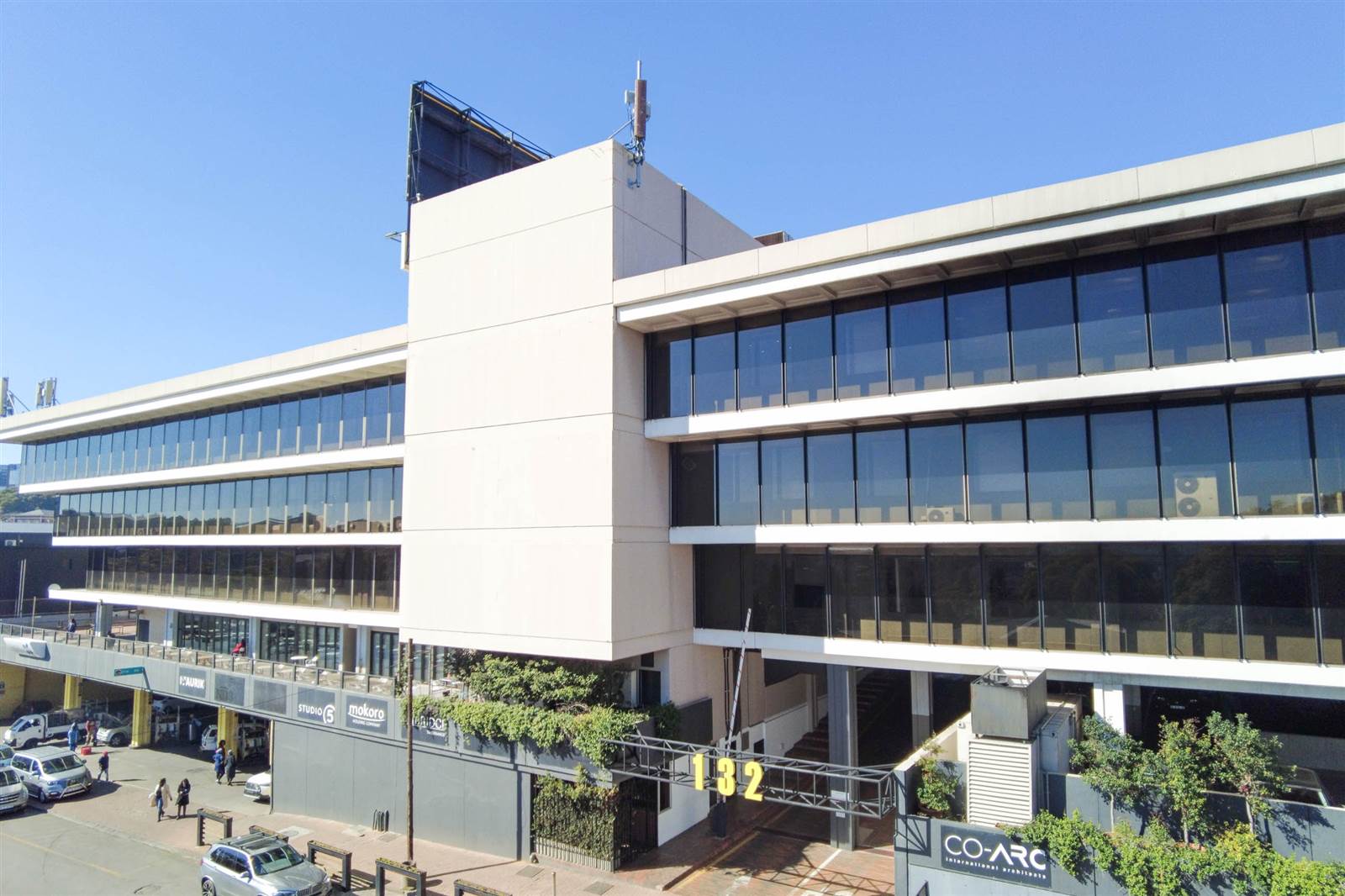 650  m² Commercial space in Rosebank photo number 1